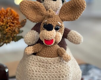 Kangaroo Joey Baby/stuffed toy pattern/child crocheted kids/Australian animal brown