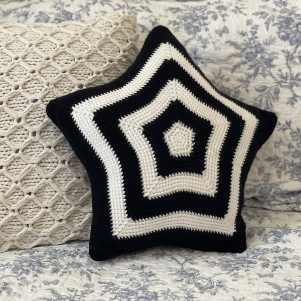 Star Pillow/black white bedroom/Cushion pattern/DYI home/living room accessory/Instant download digital/Yarn Pillow Crochet/StarBurst Large/