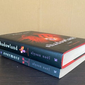 The Immortals - Evermore and Shadowland - book 1 and book 6 - by Alyson Noel - Bookmark - Gift Set -Great Condition, Used Book Set