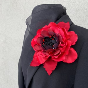 Grande broche fleur de pavot Épingle florale rouge surdimensionnée
