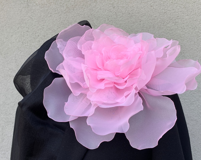 Oversized Fleur Brooch 