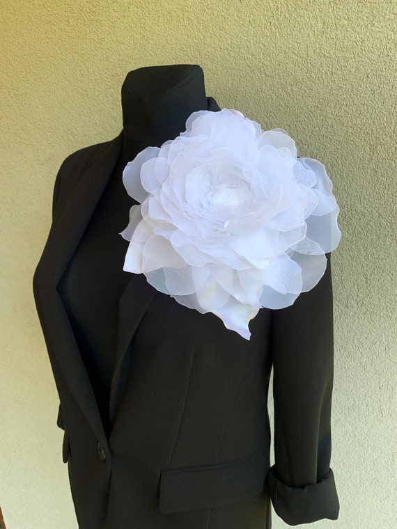 Oversized flower brooch deals