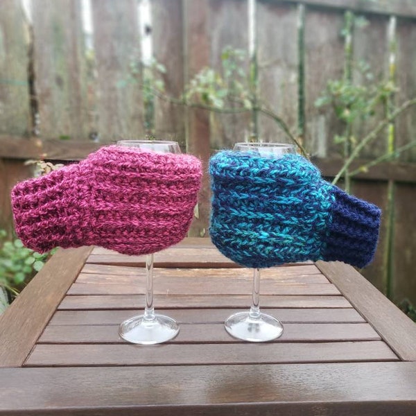 Drinking mitt, wine mitt, beer mitt, drinking glove, *DIGITAL PATTERN ONLY* crochet Lockdown drinking mitt crochet
