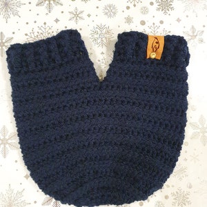 Hold my Hand mitten, digital pattern only, crochet mitt, couples mitten, double mitten, hand holding mitt. Novely mitten pattern. image 4