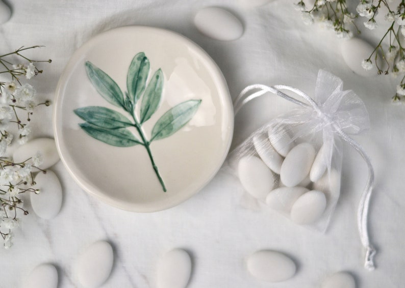 Customizable favors, handmade ceramic plates with imprinted flowers and leaves, handmade favors, READ THE DESCRIPTION image 2