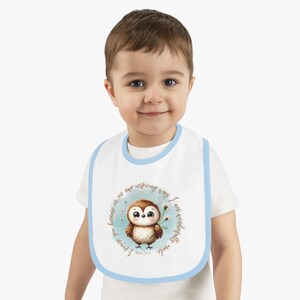 かわいいフクロウデザインの愛らしいベビービブ、ベビーシャワーギフト、かわいい動物のビブ、新米の親の必需品、ビブに書かれた聖書の言葉、詩篇 139:14