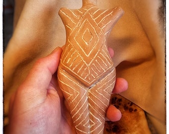 Reproduction artisanale de la Vénus paléolithique de Cucuteni 1