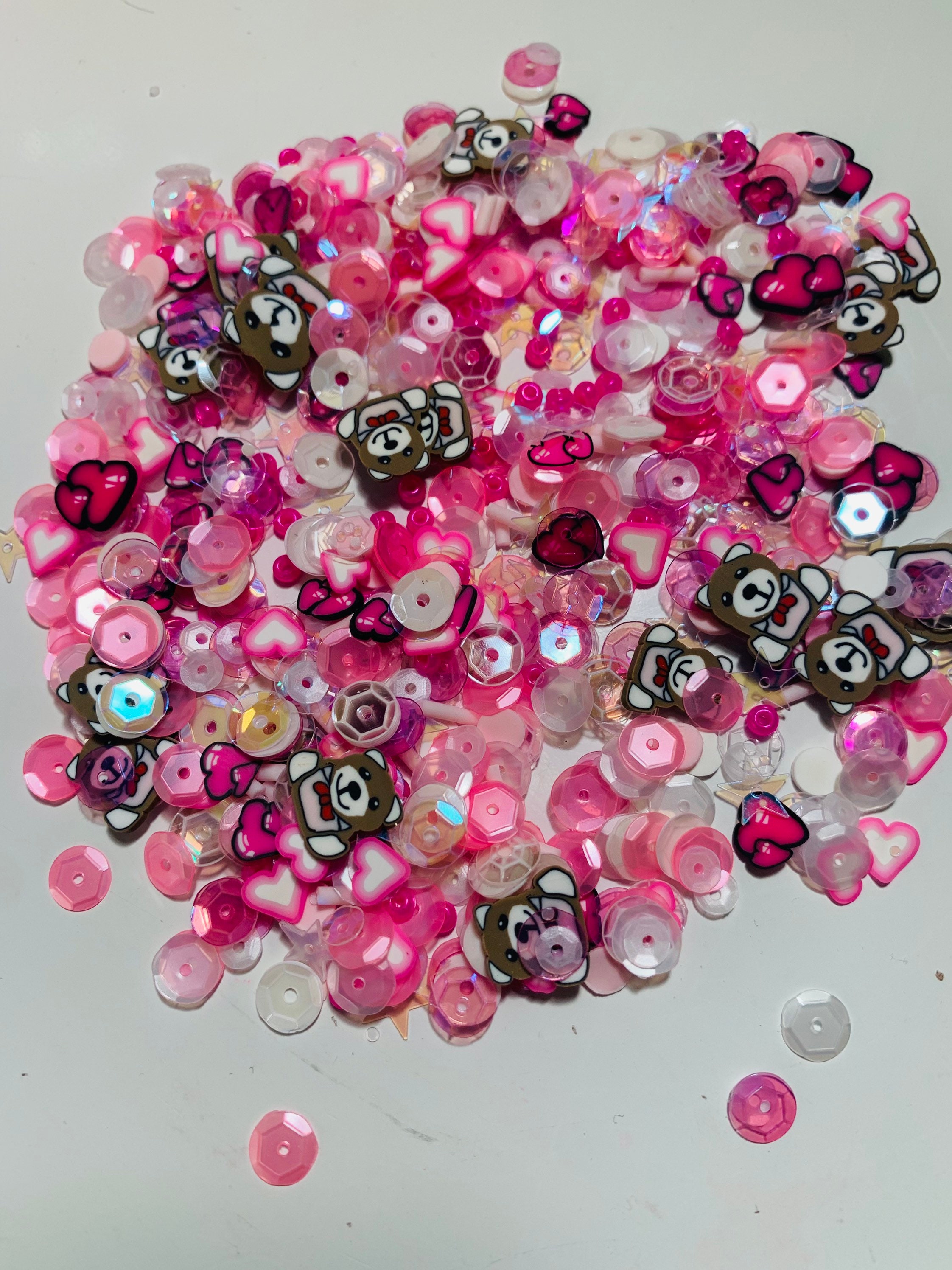 Visual Arts Collage Sequin Mix “Valentines Bear Hug”/Embellishments