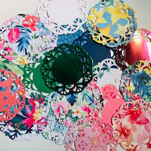 Set of 20 “Key West” Paper Doilies/Scrapbooking/Embellishments/Junk Journaling/Journaling