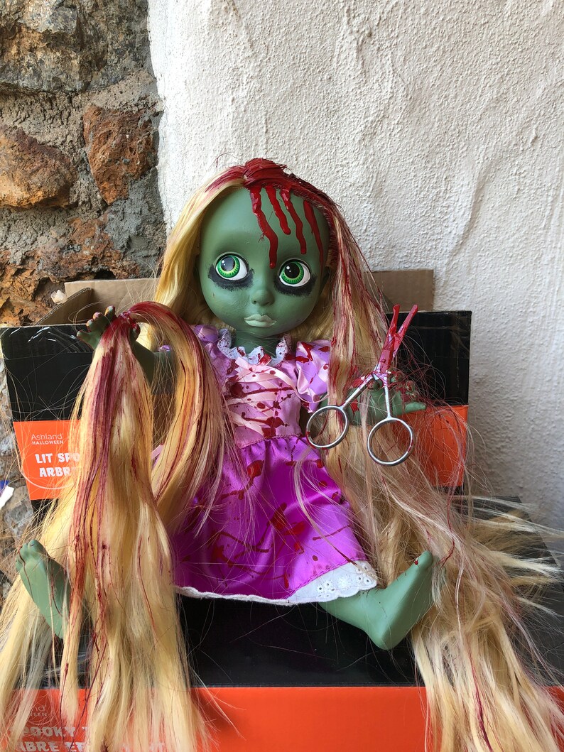 bizarre fairytale dolls image 2