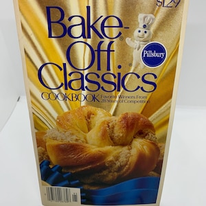Vintage 1979 28 Years Of Favorite Winners Pillsbury Bake Off Cook Book Pamphlet Booklet Paperback Cookbook 100 Prize winning Recipes