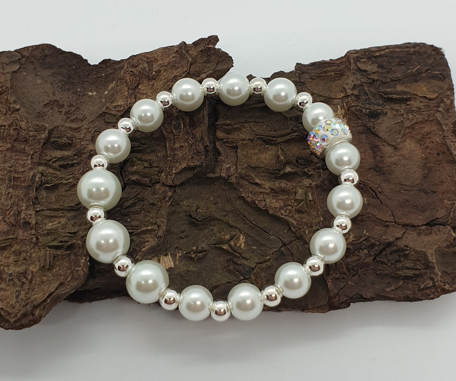 Gorgeous White Pearl Bead Bracelet with Beautiful Rhinestone | Etsy