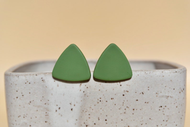Minimalist Triangle Earrings in Yellow, Green, Terracotta and Grey / Simple Geometric Earrings / Clip On Earrings Green