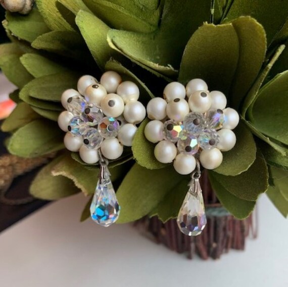 Vintage LAGUNA Dangle Crystal Clip On Earrings - image 1
