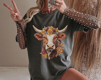Hooglandkoe met bloemen, png-bestand: T-shirtontwerp met imitatiestrass (digitale download)
