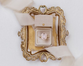 The Georgian Square Ring Box, Linen & Velvet Vintage Style Proposal Heirloom, beige, sparrow