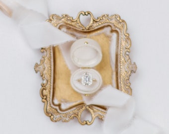 Oval Ring Box, The Georgian Vintage, Engagement, Proposal, Linen & Velvet Petite Ring Box, Hinge, White Cream, Ivory, dove
