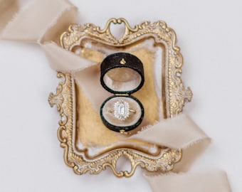The Georgian Vintage Oval Ring Box, Antique Ring Box, Proposal, Linen & Velvet Petite Ring Box, Hinge, Black, Beige, Raven Fawn