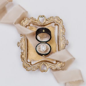 The Georgian Vintage Oval Ring Box, Antique Ring Box, Proposal, Linen & Velvet Petite Ring Box, Hinge, Black, Beige, Raven Fawn