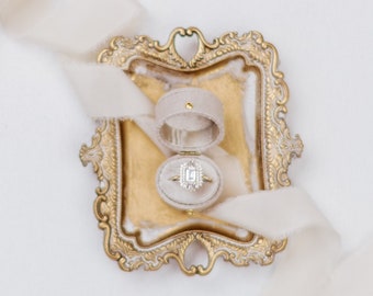 The Georgian Vintage Oval Ring Box, Linen & Velvet Ring Box, Hinge, beige, sparrow
