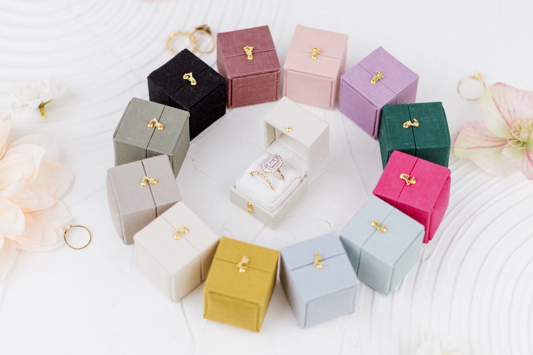 The Georgian Square Ring Box, Linen & Velvet Vintage Style Proposal ...