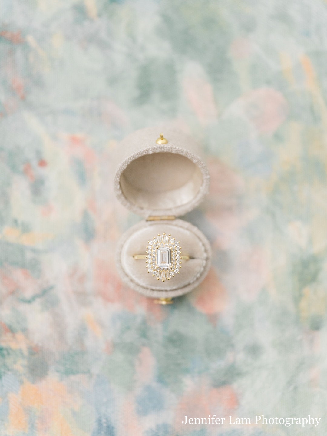 The Vintage Oval Ring Box, Engagement, Proposal, Linen