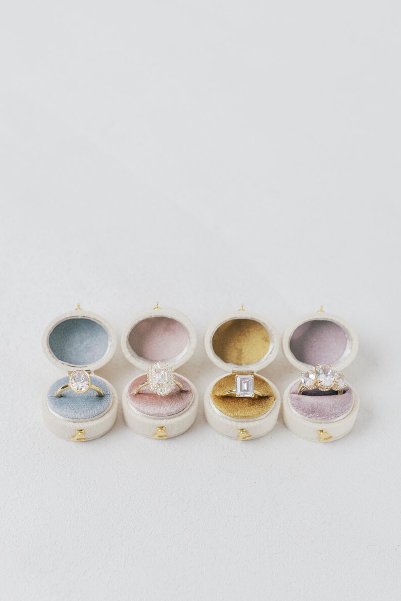 The Georgian Vintage Oval Ring Box, Engagement, Linen & Velvet Ring Box, Hinge, White, Pink, Lavender, Gold image 7