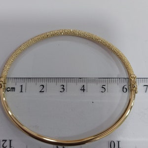 9K 9CT yellow gold bangle half plain half glitter shine tube