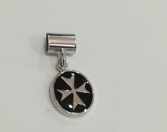 Nuovo ciondolo con croce malta solida in argento 925 da abbinare ai braccialetti Pandora