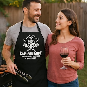 Delantal de Capitán Cocinero – Divertido Delantal Pirata para Barbacoa – Regalo para Papá en la Parrilla – Delantal para el Día del Padre – Humor de Cocina de Capitán en el Patio Trasero imagen 3