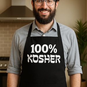 Jewish Apron – 100% Kosher Apron – Unisex Hanukkah Gift – Hebrew Kitchen Apron – Judaica Cooking Gift Funny