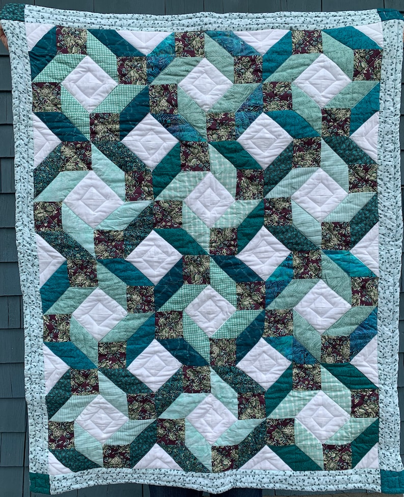 Patchwork Quilt Wind Blown Star