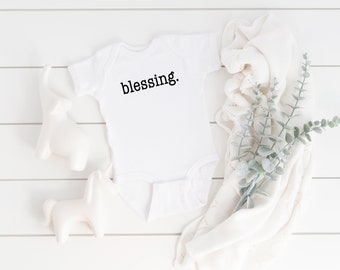 Benedizione Body / Bambini Una Parola Camicia / Bambino Benedizione Bodybaby / Bambino Foto Shoot Outfit / Bambino Coming Home Outfit / Bambino Doccia Regalo
