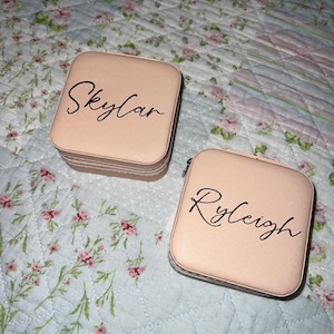 Travel Jewelry Box, Bridesmaid Gifts, Personalized Gifts for Women, Birthday Gifts for Her, Travel Jewelry Case, Wedding Party Gifts