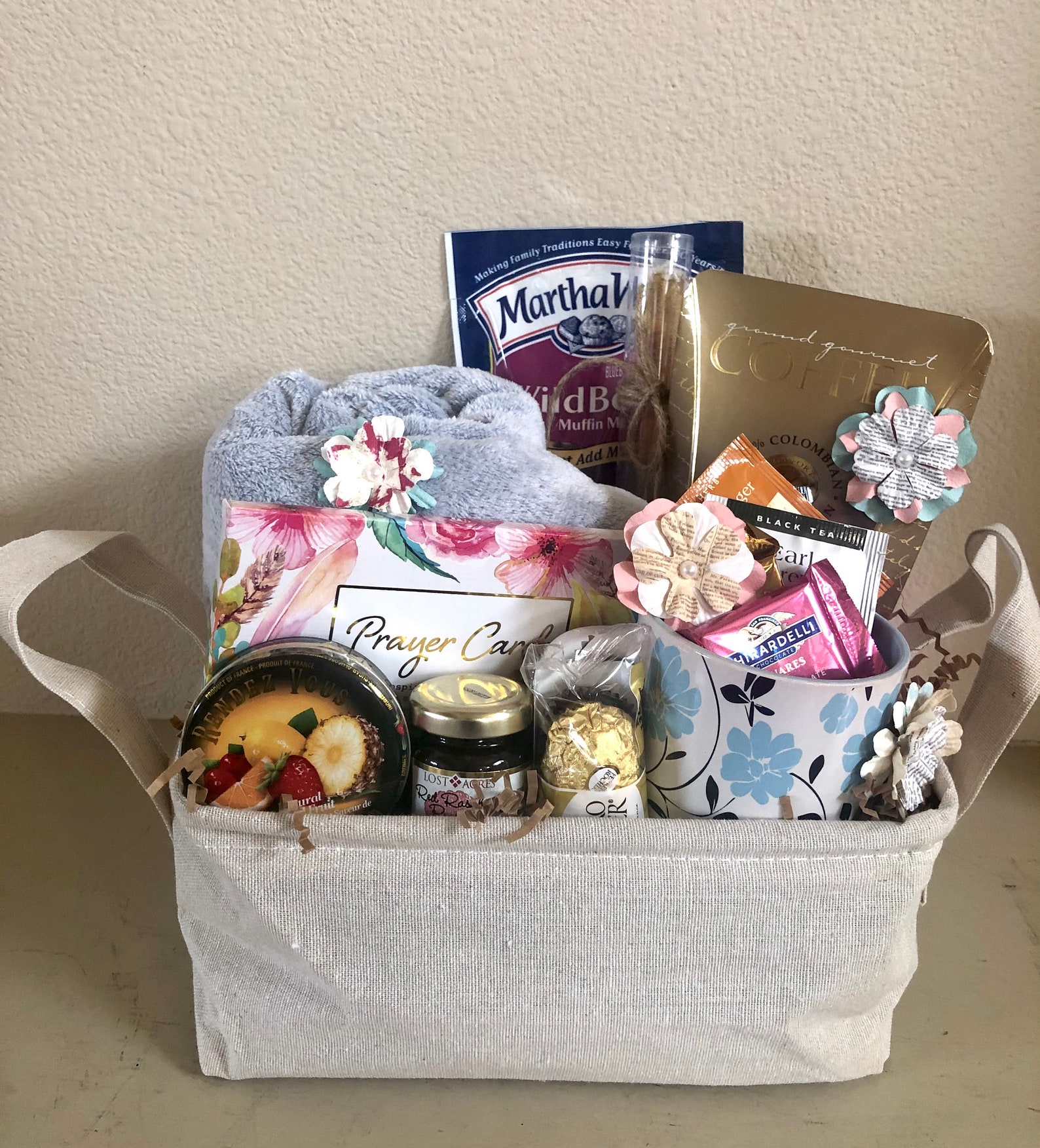 Mother's Day Gift Basket Breakfast in Bed Cozy Gift Etsy