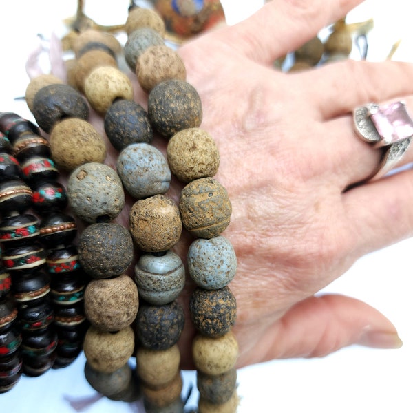 Old Indonesian Glass Beads Strand 12 Earthy Blue Yellow Black Beads 11-13mm / Vintage / Rustic / Tribal / Boho / Hippie / Jewelry Supplies