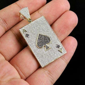 Benutzerdefinierte Iced Out Ace of Spades Poker Card Anhänger, massives 925 Sterling Silber, Moissanite Herren handgefertigter Charme Royal Poker Deck Perfektes Geschenk