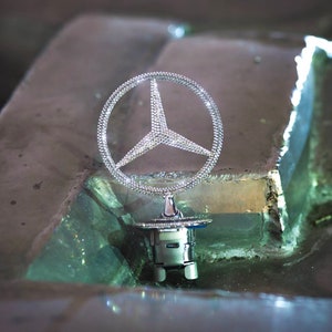 Original OEM Mercedes Benz Logo Hood Emblem Batch Standing Star in silver refined with original Swarovski® or Preciosa® crystals bling image 2