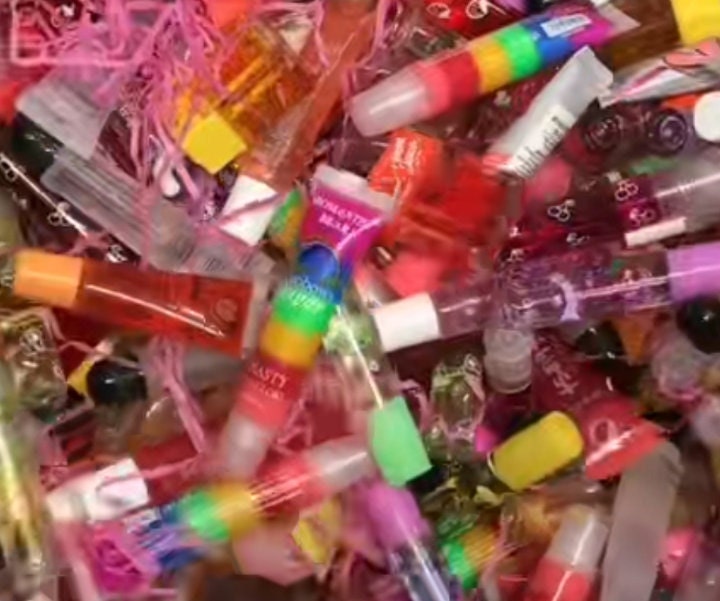 Lucky Beauty Scoop Scoop Full of Beauty Products Gifts Body Etsy