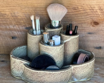 Versatile Handcrafted Ceramic Holder - Elegant Makeup Brush and Multipurpose Organizer