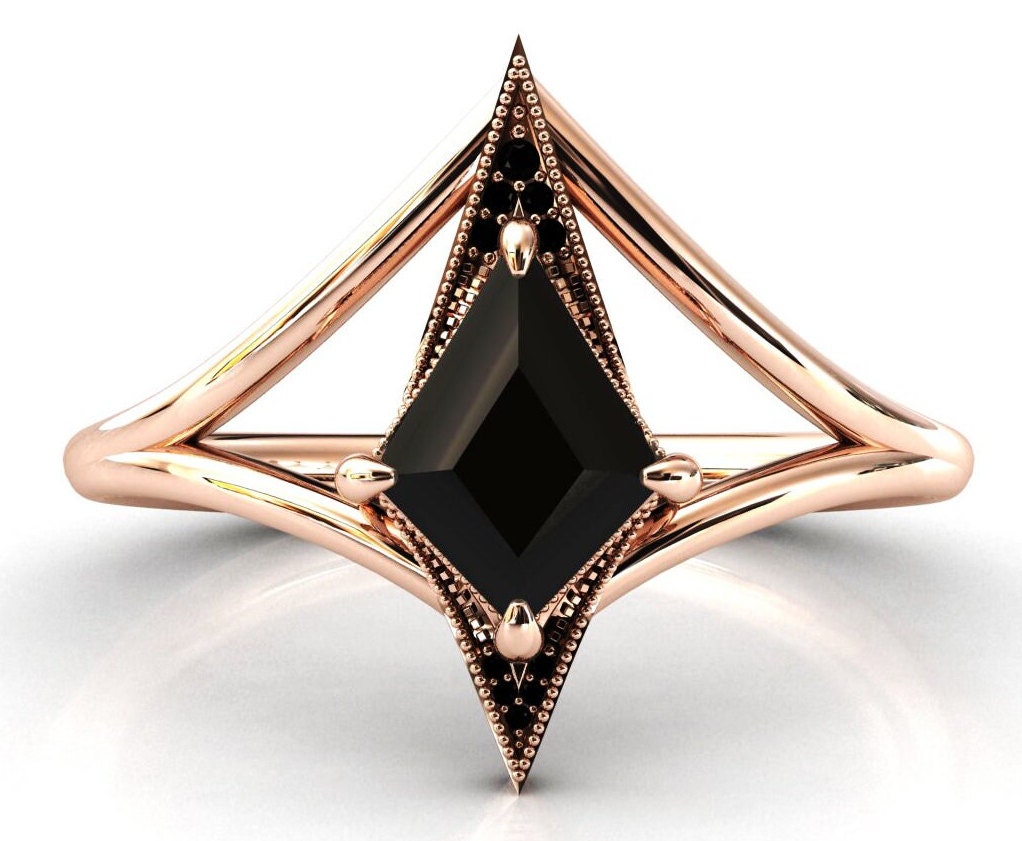 Vintage Kite Shape Black Onyx Engagement Ring Rose Gold Black Onyx Antique Wedding Ring for Women Art Deco Kite Black Stone Wedding Ring