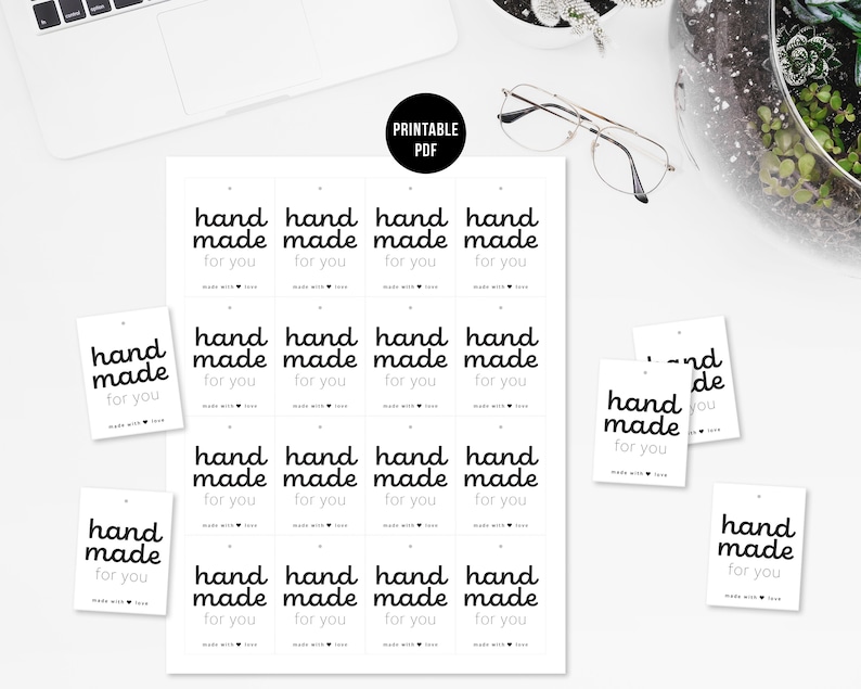 K&ouml;nnte beinhalten: Druckbare Geschenkanh&auml;nger mit dem Text "hand made for you" in schwarzer Schrift auf wei&szlig;em Hintergrund. Es gibt insgesamt 16 Anh&auml;nger, die in einem Raster angeordnet sind.