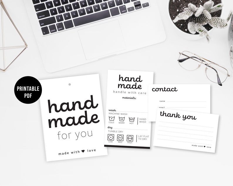 K&ouml;nnte beinhalten: Druckbare PDF-Etiketten f&uuml;r handgefertigte Waren. Die Etiketten tragen den Text "hand made for you" und "made with love". Die Etiketten enthalten auch Pflegehinweise zum Waschen und Trocknen der Waren.