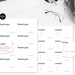 K&ouml;nnte beinhalten: Druckbare PDF-Seite mit acht leeren Dankeskarten und sechs leeren Kontaktkarten. Die Dankeskarten haben den Text "Danke" darauf gedruckt. Die Kontaktkarten haben den Text "Kontakt" darauf gedruckt. Auf einer der Dankeskarten befindet sich eine handgeschriebene Dankesnotiz.