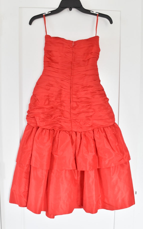 80s Red Taffeta Drop Waist Cocktail Dress with Sh… - image 3