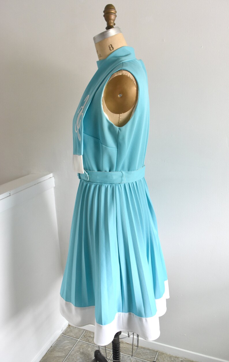 60s/70s Robin Egg Blue Embroidered Pleated Dress Vintage image 6