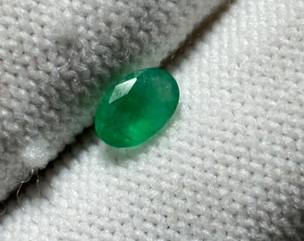 AAA Emerald Cut Natural Emerald Loose Gemstone (6x4 MM, 0.40 Carat)