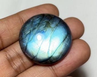 Natural Labradorite Palm Stone: Round Crystal Cabochon (30x30x9MM)