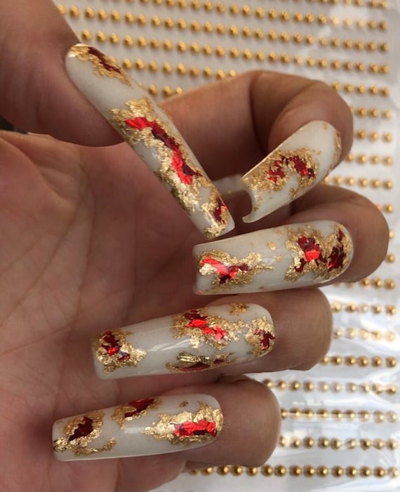 Red / white and gold Christmas Geode press on nails acrylic / gel nails reusable nails fake nails