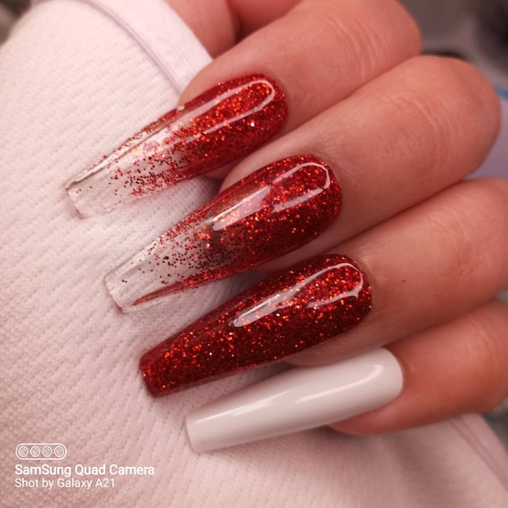 Glitter christmas acrylic nails best sale